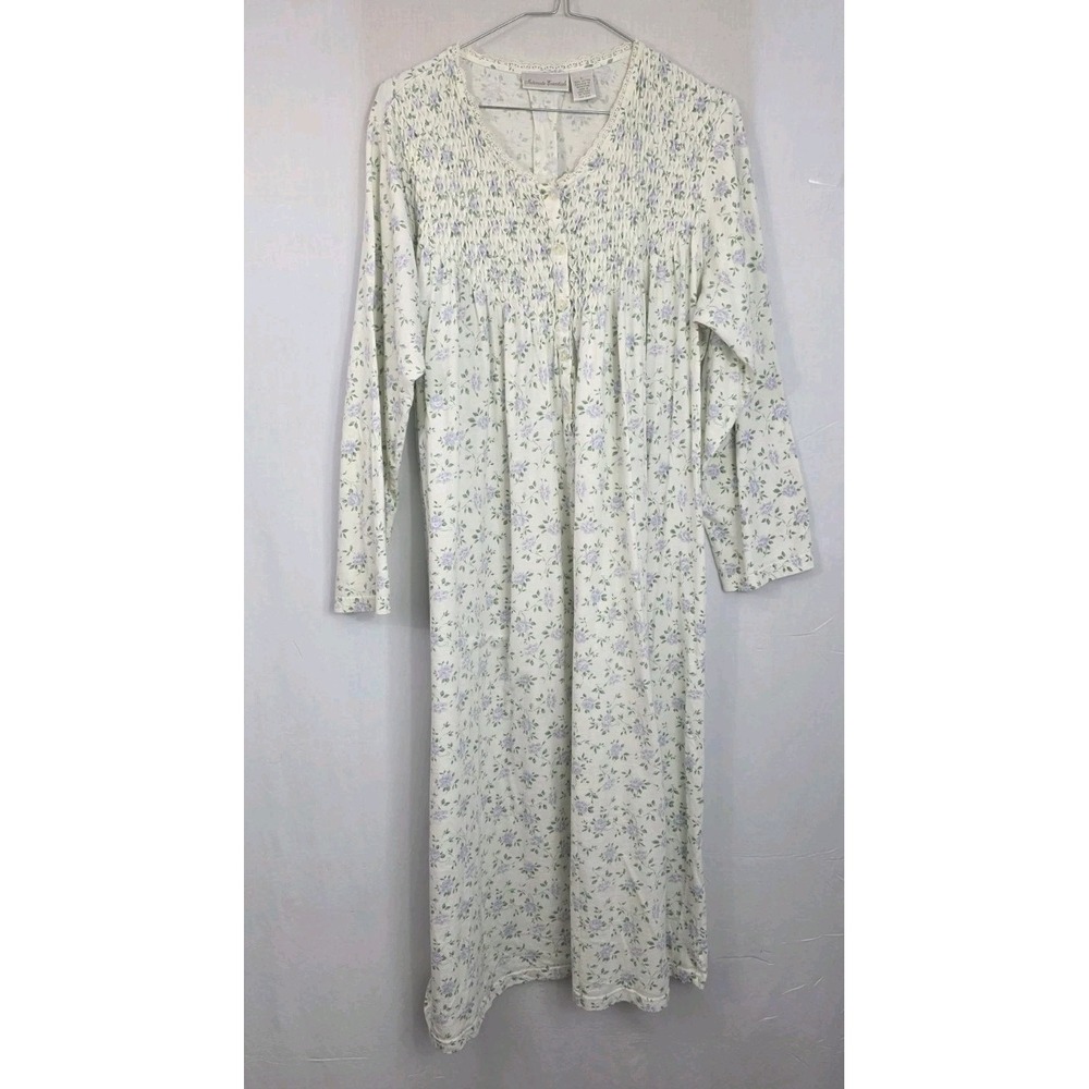 Vntg Intimate Essentials Sz. L Flannel Nightgown Pintucking Lace Flower Buttons